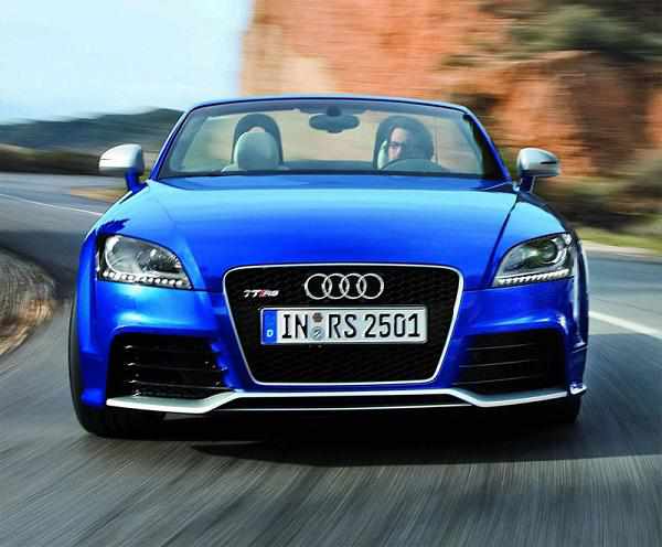 2010-audi-tt-rs-front