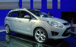 01-ford-c-max-live-frankfurt