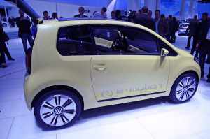 06-vw-e-up-live